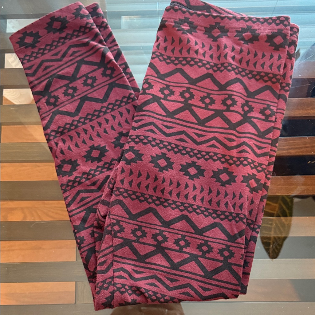 Old Navy Kids Leggings - Burgundy And Black Aztec